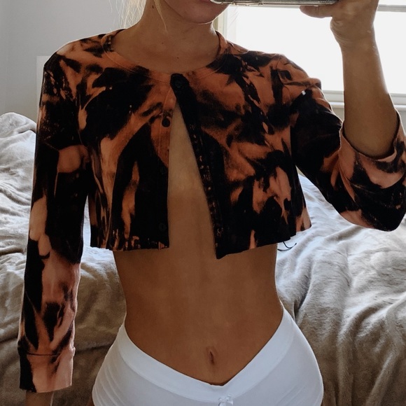 Urban Outfitters Tops - Tie-dye crop